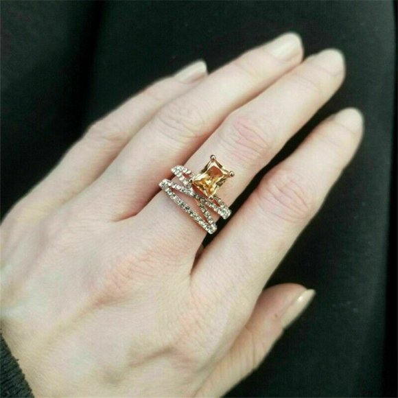 NWOT Rose Gold Morganite Ring - Picture 2 of 14